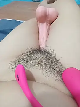 Minh32love - Naked, squirting, butt up, masturbating.