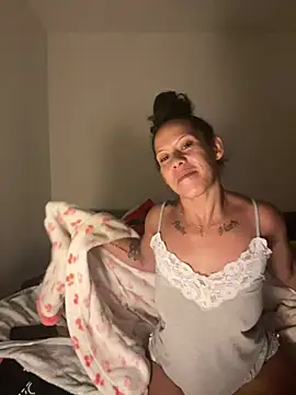 CocoCandelaLatina - 🍒Take Top off + Show Boobs 1 Minutes