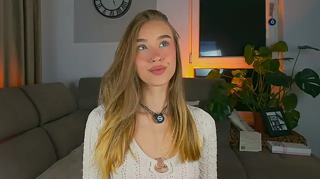 SugarSkye - Naked & ready to play 💋