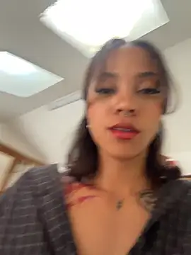 LizStorm_ - big squirt show with Domi💦