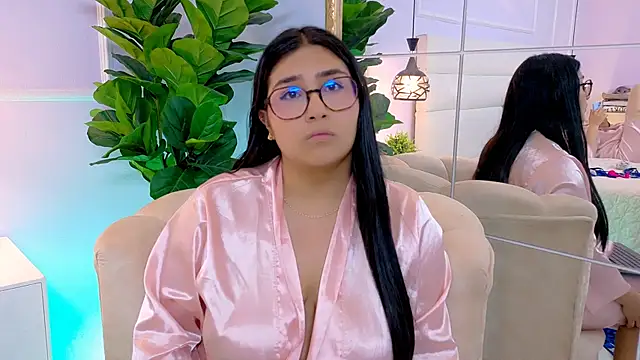 Emma_and_Tara - Licking pussy for 3 minutes.💋🍑🍑