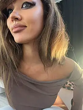 Lissa_kissyou - fucking a pussy doggy-style+video