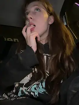 FroggyAnna - dangerous DOGGY in UBER! NO PANTIES!!