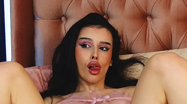 RubyNoireX - Shy? Not for long 😇💖