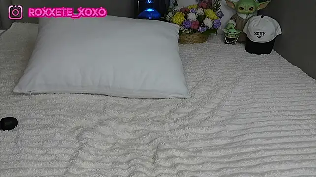 ShineRox - take off panties & finger kitty gently