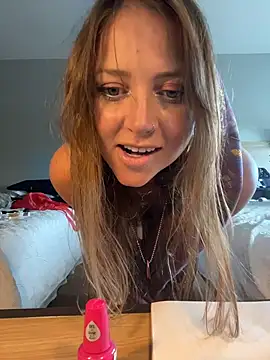 Molly_witha_chance - Put in new buttplug