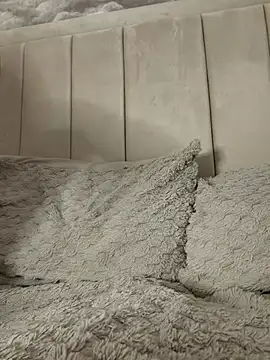 Blondetart69 - SIT WITH LEGS SPREAD NAKED 5 MIN