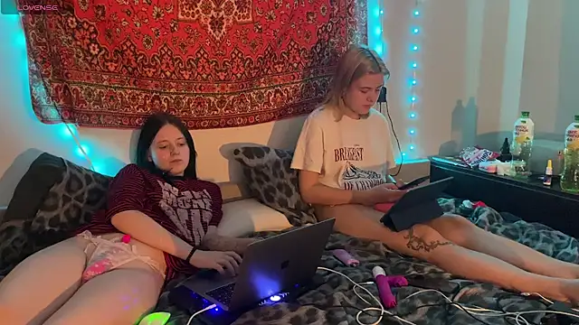 Catherine19Hunt - kate massaging pamela's feet