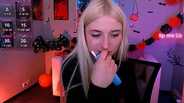 Melisa_white1 - take off panties