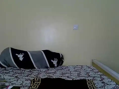 Elsie_1 - twerk with oiled ass