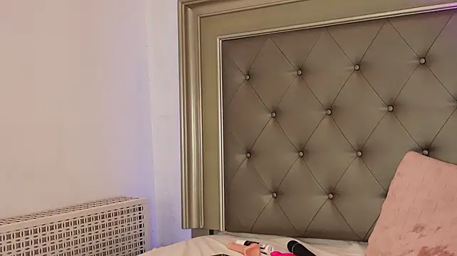 Alexxa - make me moan harder