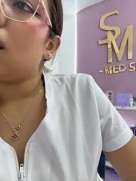 Babysaritaa - show your legs