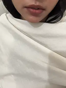 Heena-khan-12 - Boobs show and face show