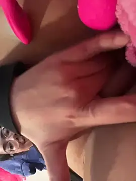 Indiegirl666 - Show BOOBS