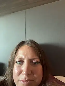 Molly_witha_chance - Put in new buttplug