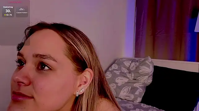 AlexisPreus - Vibe me hard to make pussy wet