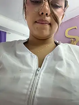 Babysaritaa - show your legs