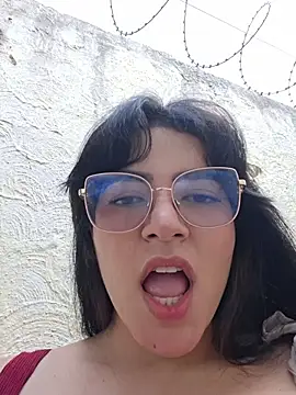 Lia_flowers - PLAY TEASING WITH MY BODY