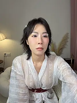 Nanako99 - 小粉插入5分钟