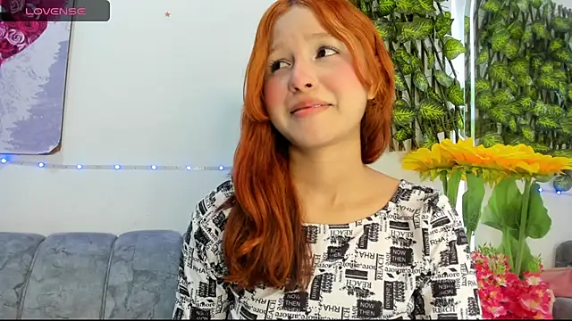 Virgin_Sophia - show ass