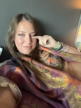 Molly_witha_chance - Put in new buttplug
