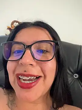 Devilsweet17 - Suck Boobs