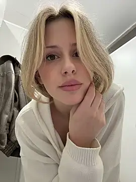 Lolly_pu - Show big boobs only on bra + squeeze