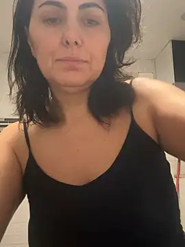 Emma_roqueen - Single QUEEN looking for a faithful slav