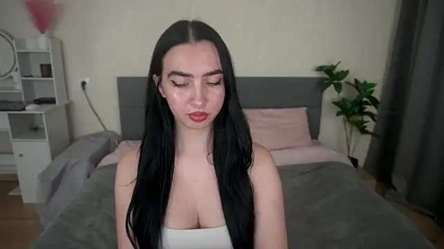 WildKittenX_ - spank me hard 10 times