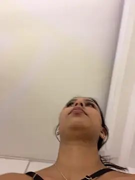 MiilaBlake - DOGGY STYLE FINGERING REALLY DEEP