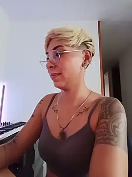 MiaMorgan_ - SHOW ASS