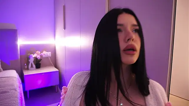 LaraAnnee - make me happy... and wet😈