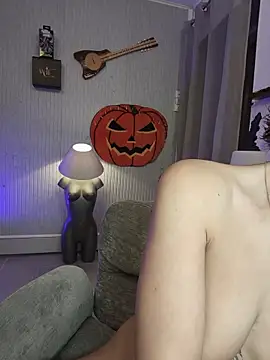 Emma4xxx - 4 DOIGTS DANS MA PETITE CHATTE ❤️‍🔥