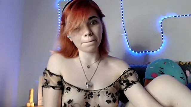 Olivka-flower - Play with my sweet wet pussy mmmm