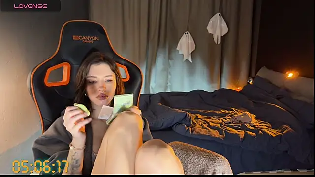 Bastet - random hot video in pm LT