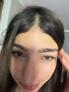 Sophiagc - Naked and french kiss!!!