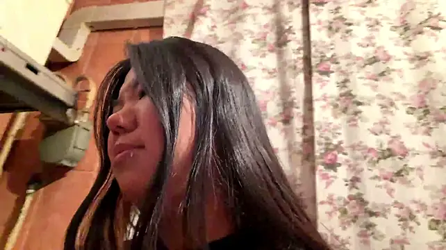 JohannaMickiewicz - hand-bra 5 min