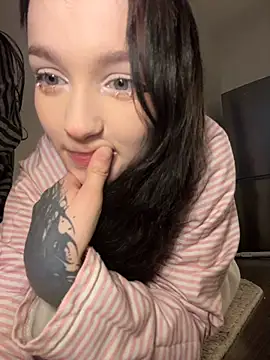 Baby_Tiny - Mia play w lias pussy in panties