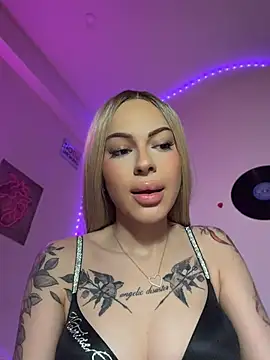 DollyRuby - squirt show