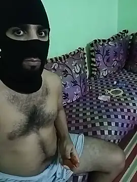 Amira_vs_amir - تعري وضرب المؤخرا