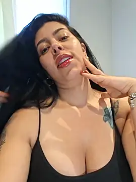 Luianna - Fingers in pussy 💦😈💦😈