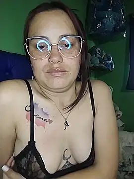 Emma-sst_ - Naked + Zoom pussy + Spank pussy