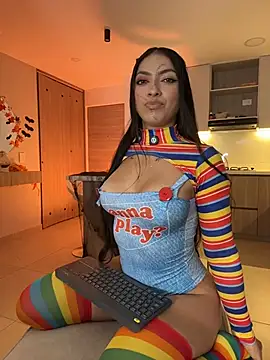 Celeste_Amber - Tits out and spit them🔥