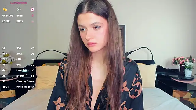 Shape_of_you - Show you my panties in front of cam