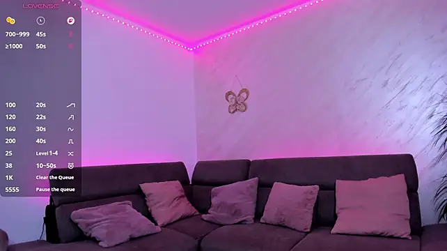 BabyyVenom - PUSSY PLAY💦👀