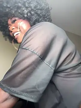 WomanNextdoor1 - Make this pussy scream 🙀 🍑💦daddy