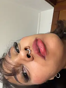 LizStorm_ - Squirting like a tsunami🌊☘️
