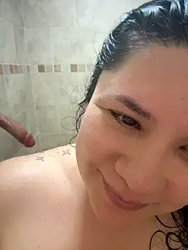 CurlyMilf_Vannexxxa - Riding BBC on the shower