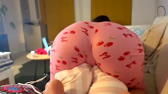 Camii2244 - ass tease with cream