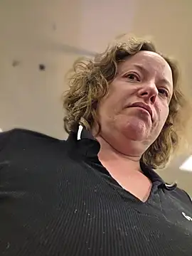 Julimonroe - Wet and creamy in public 💦